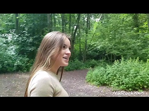 ❤️ Ek het vir Evelina voorgestel dat ons in 'n publieke plek naai! Sy het ja gesê. Toe genaai ek haar in die gat en kom in haar mond. Toe vis sy haarself. ❌ Porno op af.myteporn.ru ❌️